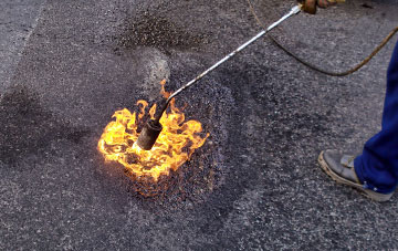 Stretton En Le Field flat roofing repairs