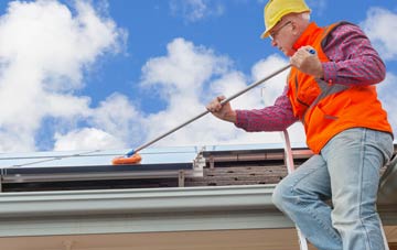 Stretton En Le Field soft wash roof cleaning